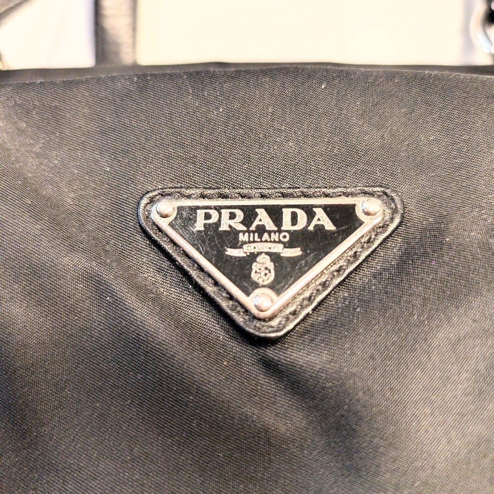 Prada Vintage Y2K Nylon Bag - Picture 4 of 9